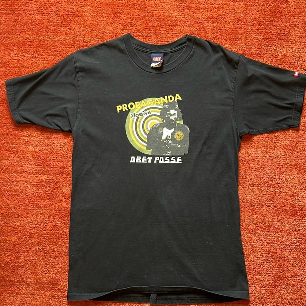 Obey Official Posse Propaganda Vintage T-Shirt size Large